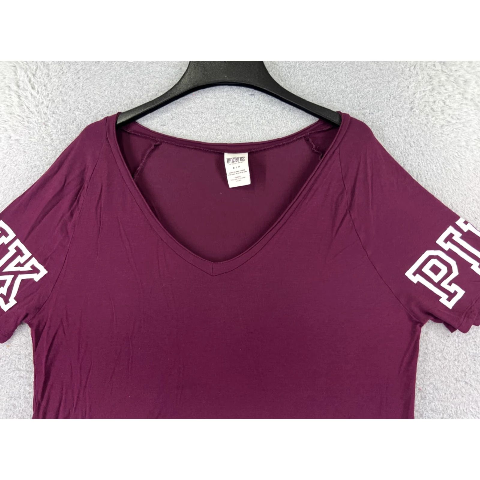 Victoria's Secret Victoria's Secret Red Modal Shirt Women’s Small V-Neck Short Sleeve Casual Animal Print Size S / US 4 / IT 40 - 4 Thumbnail