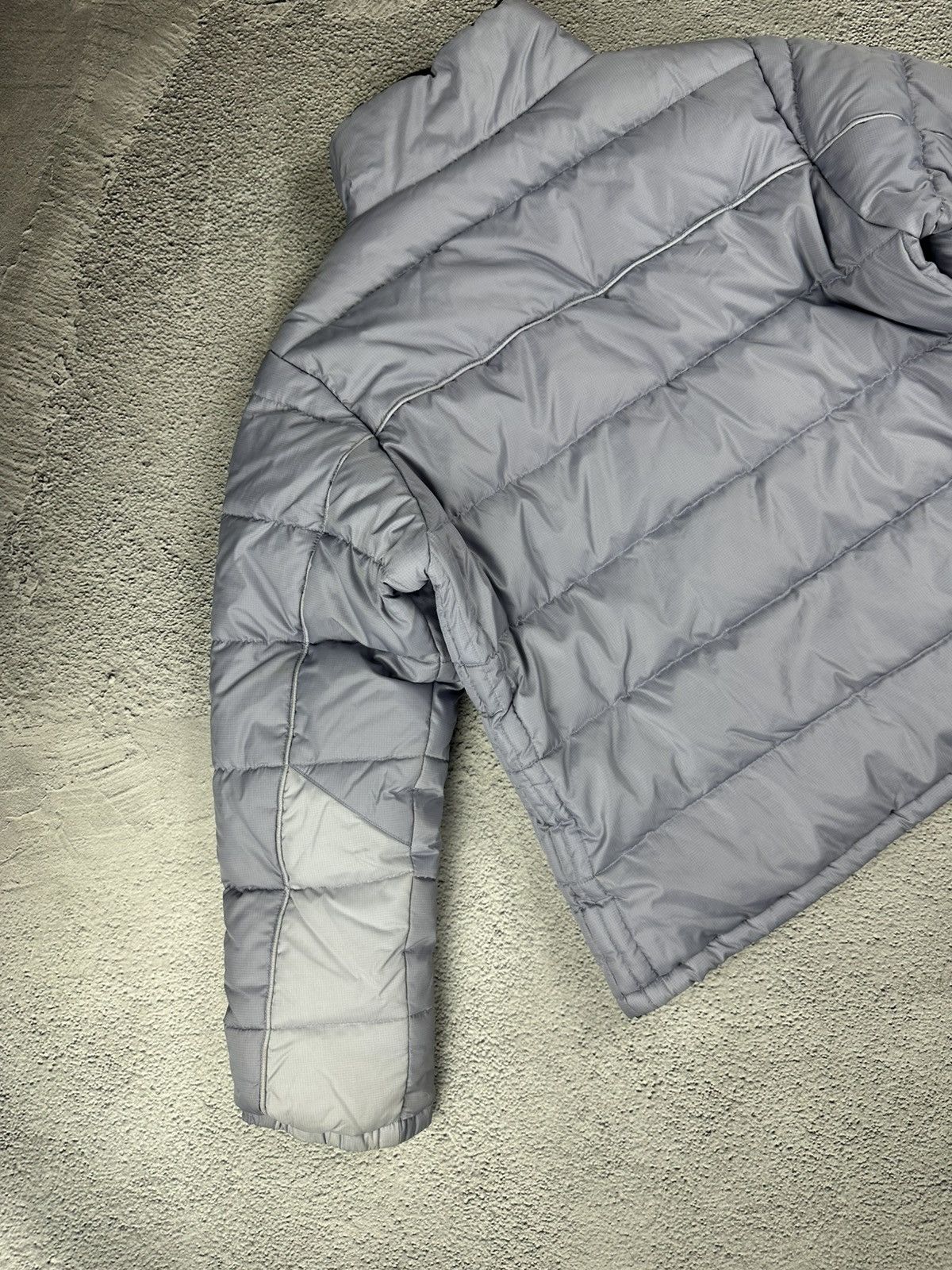 Helly Hansen Vintage Helly Hansen Down Puffer Jacket HH Y2K Gorpcore Logo Size L / US 10 / IT 46 - 13 Thumbnail