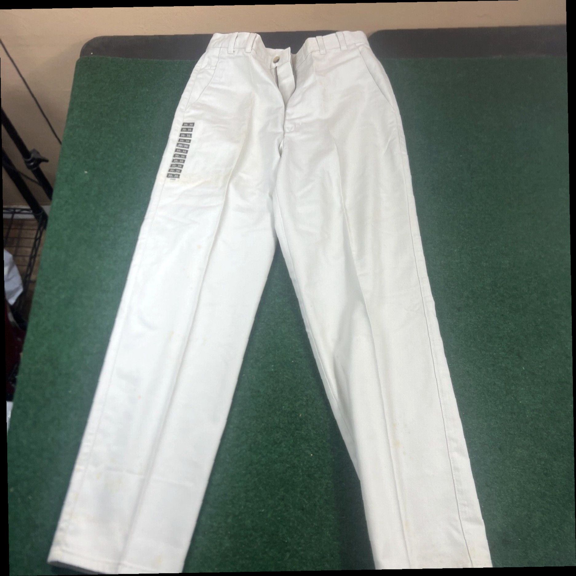 Haggar Haggar clothing Khaki Pants Mens 30x30 Tan Chino Flat Front Casual Outdoors Size US 30 / EU 46 - 1 Thumbnail