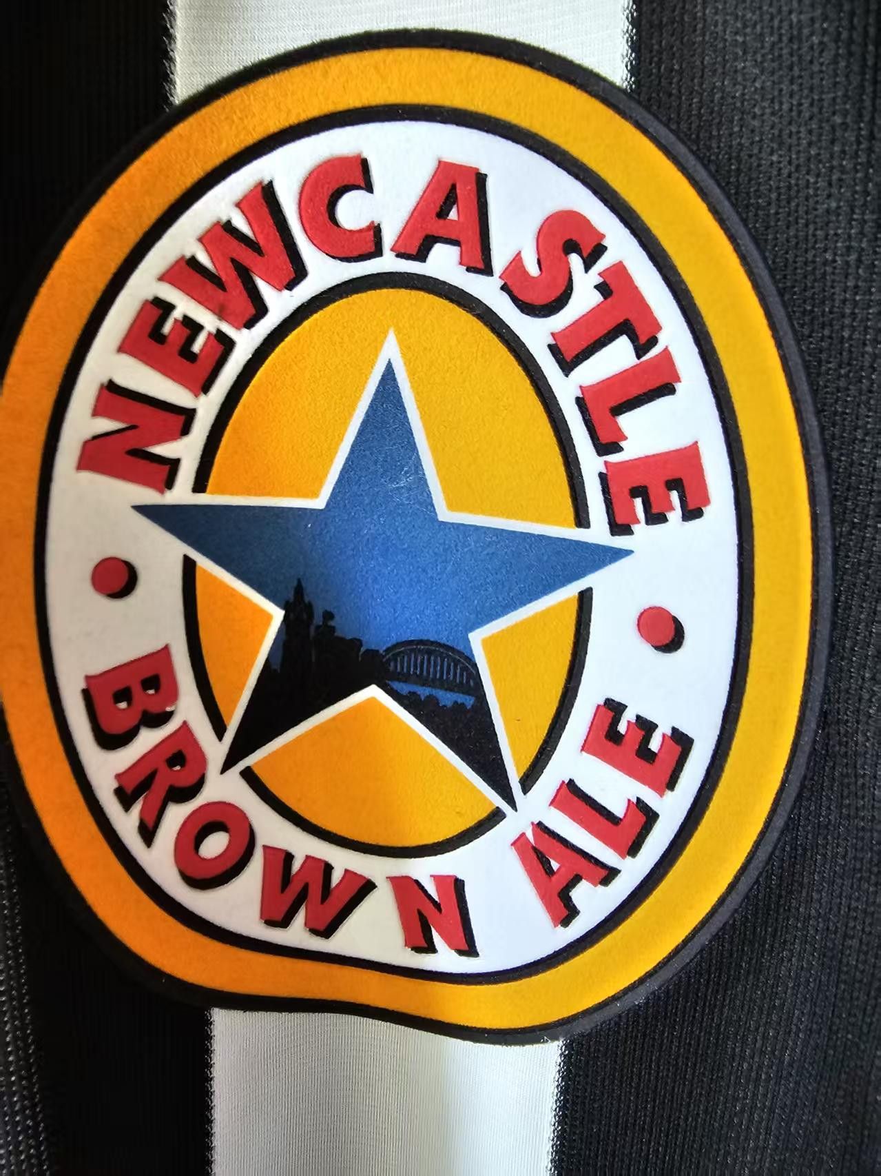 Other 1995 1997 Newcastle Jersey Size US S / EU 44-46 / 1 - 5 Thumbnail