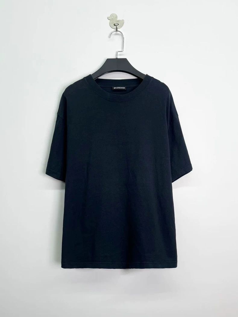 Other Balenciaga Navy blue worn-out back monogram logo short sle Size US M / EU 48-50 / 2 - 2 Thumbnail
