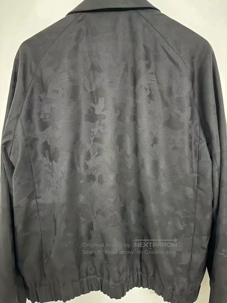 Louis Vuitton Louis Vuitton Black dark print embroidered logo jacket Size US L / EU 52-54 / 3 - 4 Thumbnail