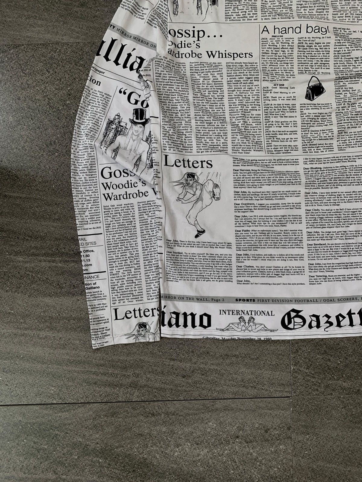 John Galliano FREE TAX! 2000s Gazzete Newspaper Ls tee Size US M / EU 48-50 / 2 - 4 Thumbnail