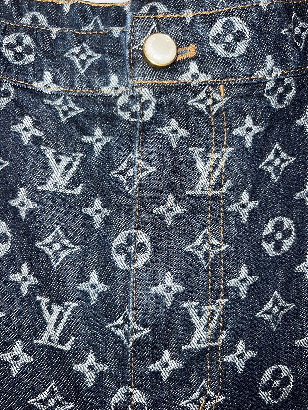 Louis Vuitton Louis Vuitton Monogram Denim Size US 40 / EU 56 - 3 Thumbnail