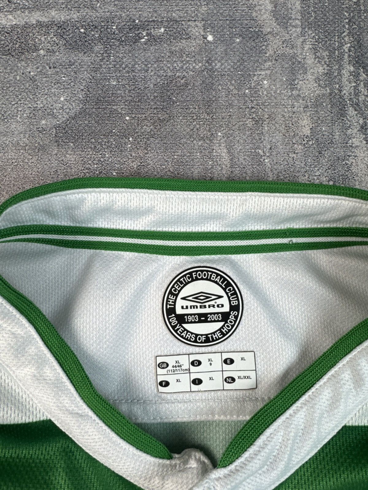 Umbro Celtic 2003/04 Home Football Shirt Soccer Jersey Umbro XL Size US XL / EU 56 / 4 - 4 Thumbnail