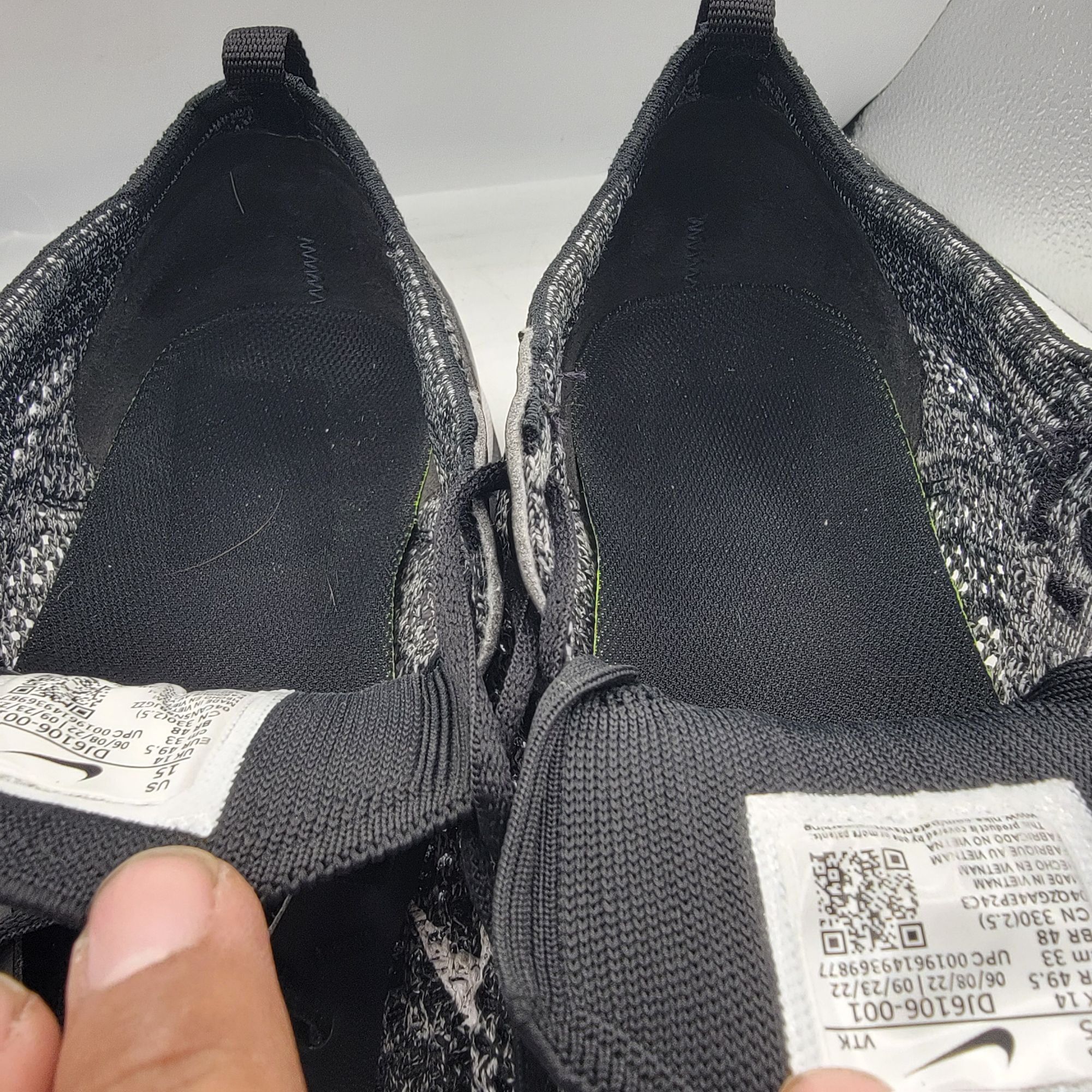 Nike Nike Air Max Flyknit Racer Mens 15 Running Shoes Black White Size US 15 / EU 48 - 9 Thumbnail