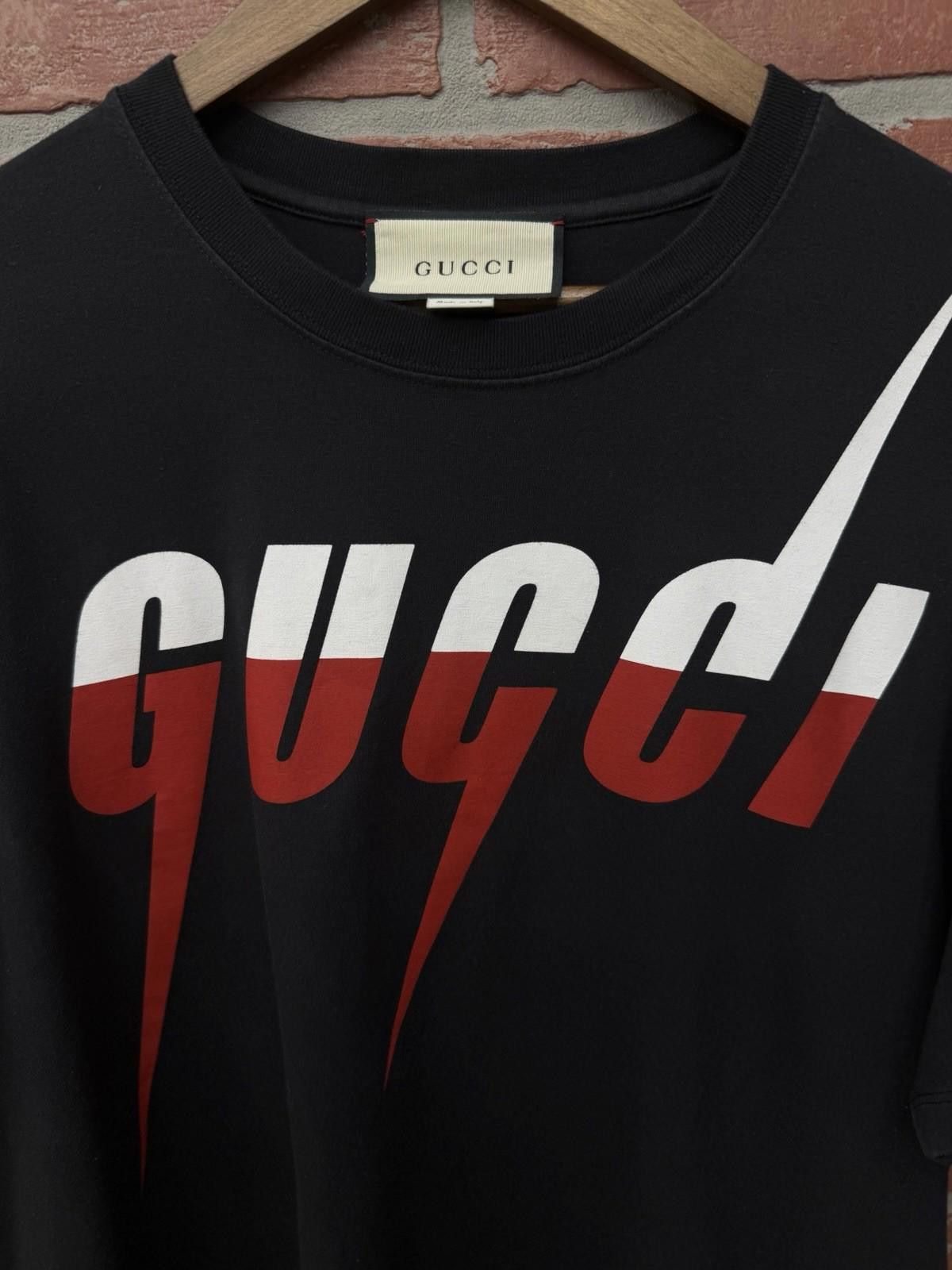 Gucci Gucci Graphic T Shirt Red White Lightning Bolt Black Medium Size US M / EU 48-50 / 2 - 7 Thumbnail