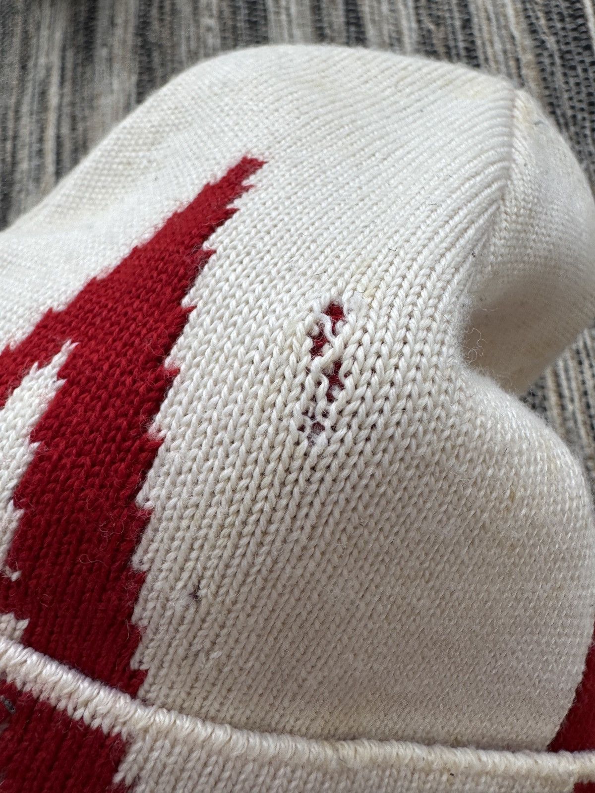 Armani Vintage Armani big logo Y2K distressed beanie hat Size ONE SIZE - 7 Thumbnail