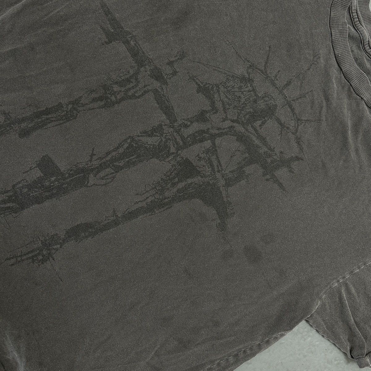 Vintage David x Goliath “Crucifixion” Faded Black Tee Size US L / EU 52-54 / 3 - 3 Thumbnail