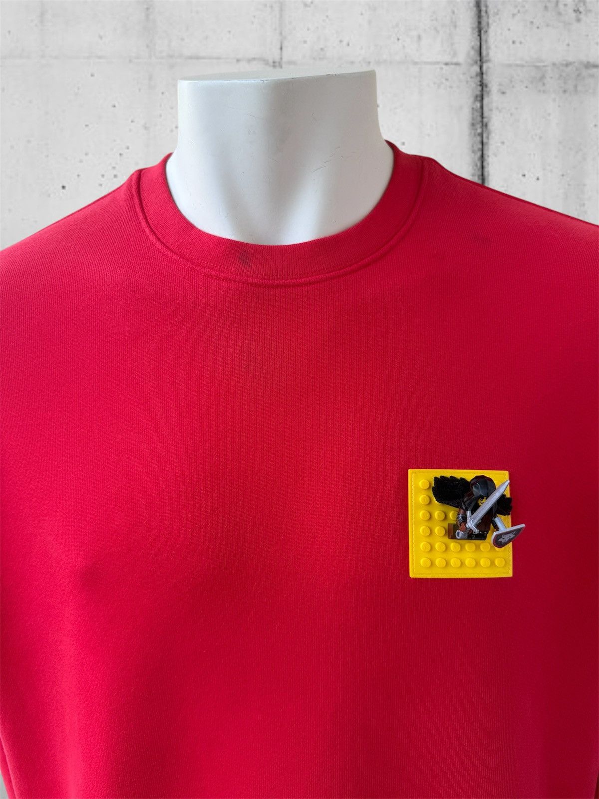 LEGO × Levi's NWT w/Wearable 6x6 Baseplate – Red Crew Sweatshirt Size US L / EU 52-54 / 3 - 3 Thumbnail