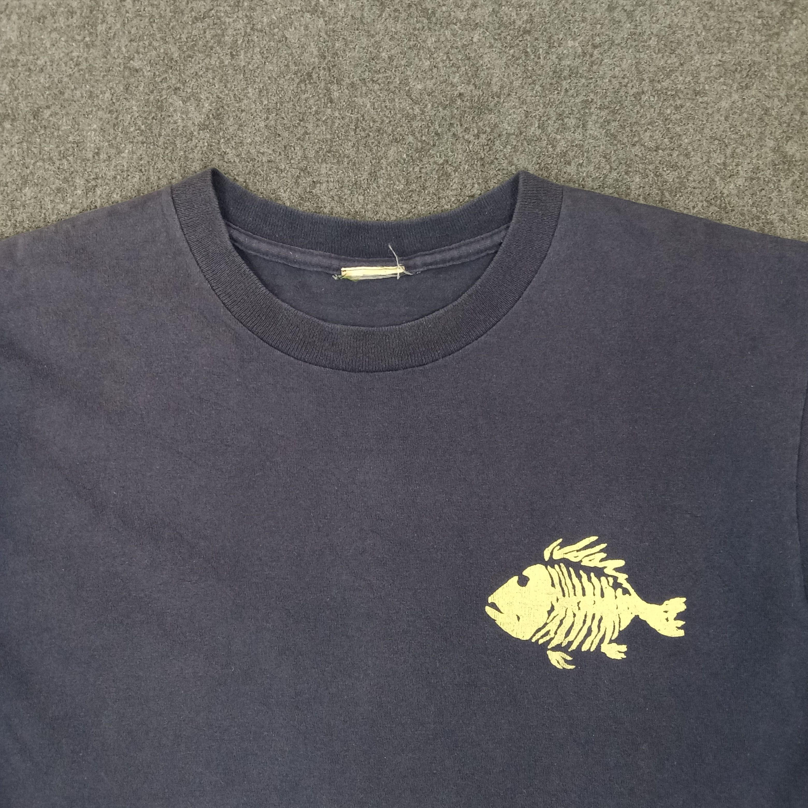 Vintage Bronze Age American Surf Style Tshirt Size US L / EU 52-54 / 3 - 4 Thumbnail