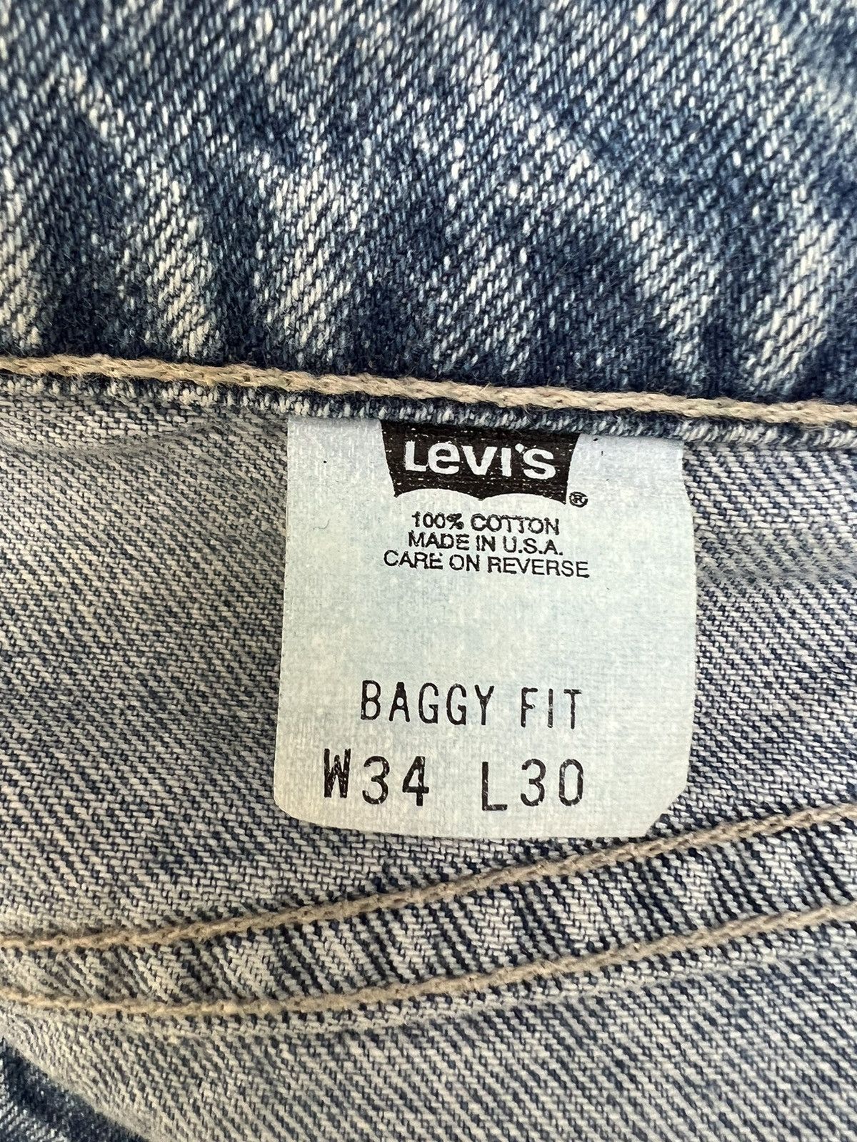 Levi's Vintage 1992 Levi’s L2 Light Blue Denim Baggy Fit Jeans Size US 33 - 23 Thumbnail