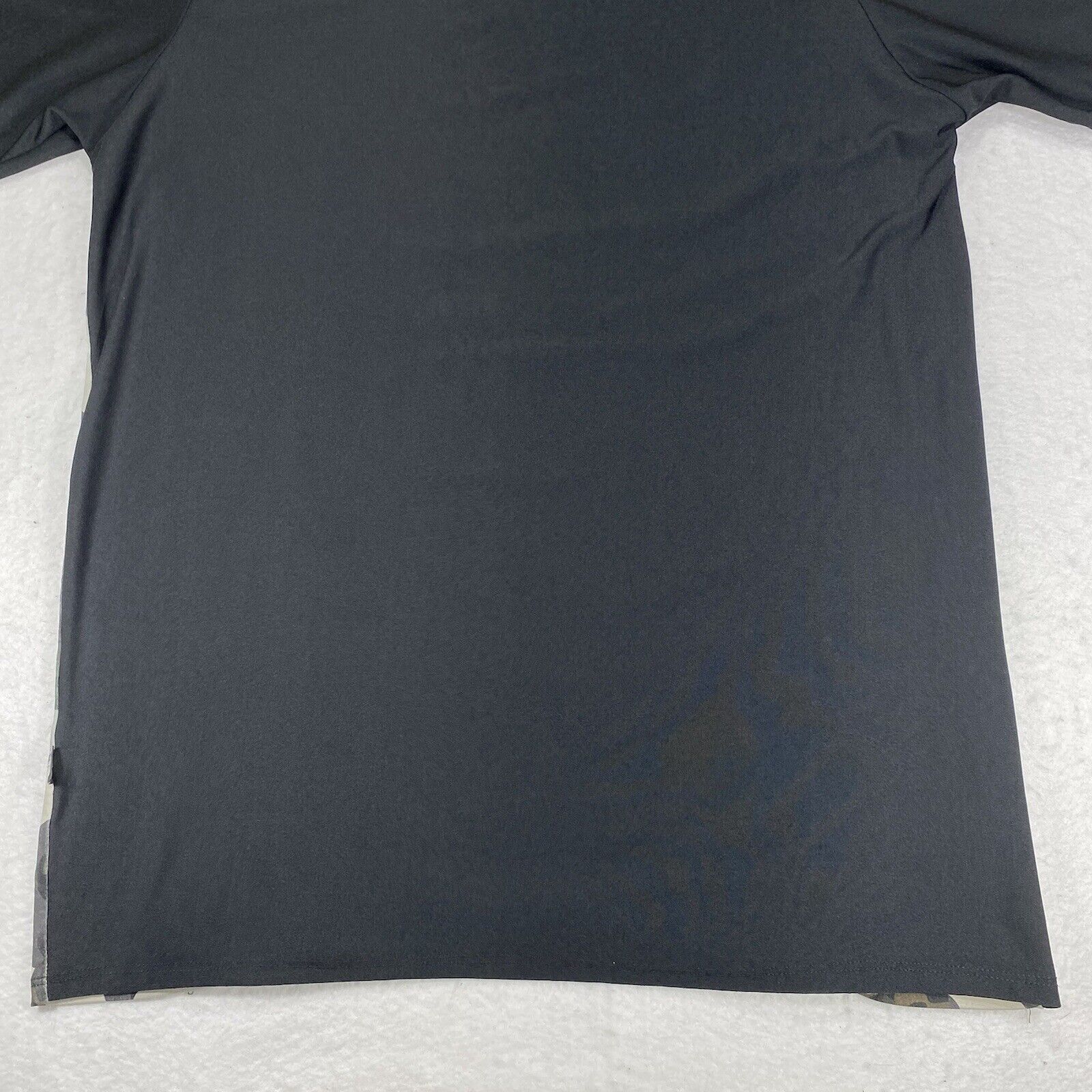 Oakley Oakley Sunglasses Medium Camouflage Gray Black T Shirt Size US M / EU 48-50 / 2 - 12 Thumbnail