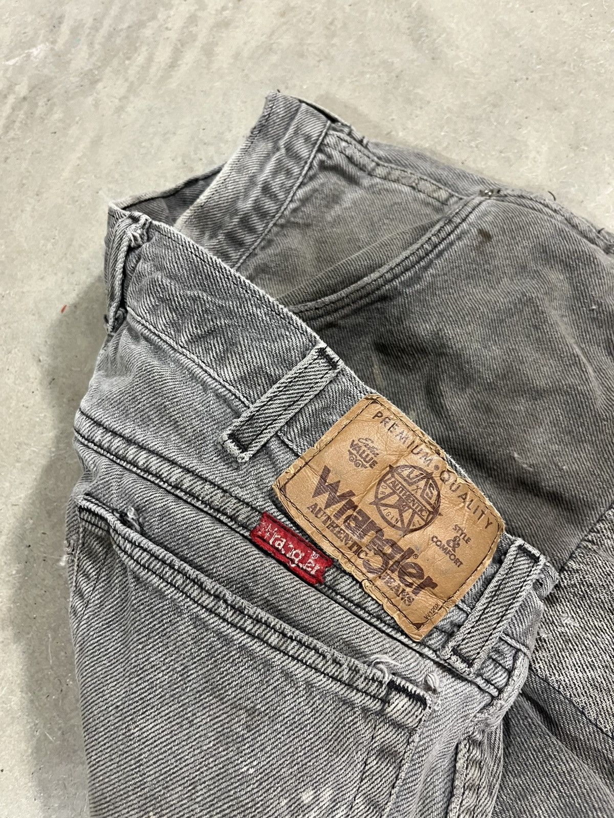 Vintage Vintage Wrangler Patchwork Jeans Faded Distressed Black Size US 32 / EU 48 - 5 Thumbnail