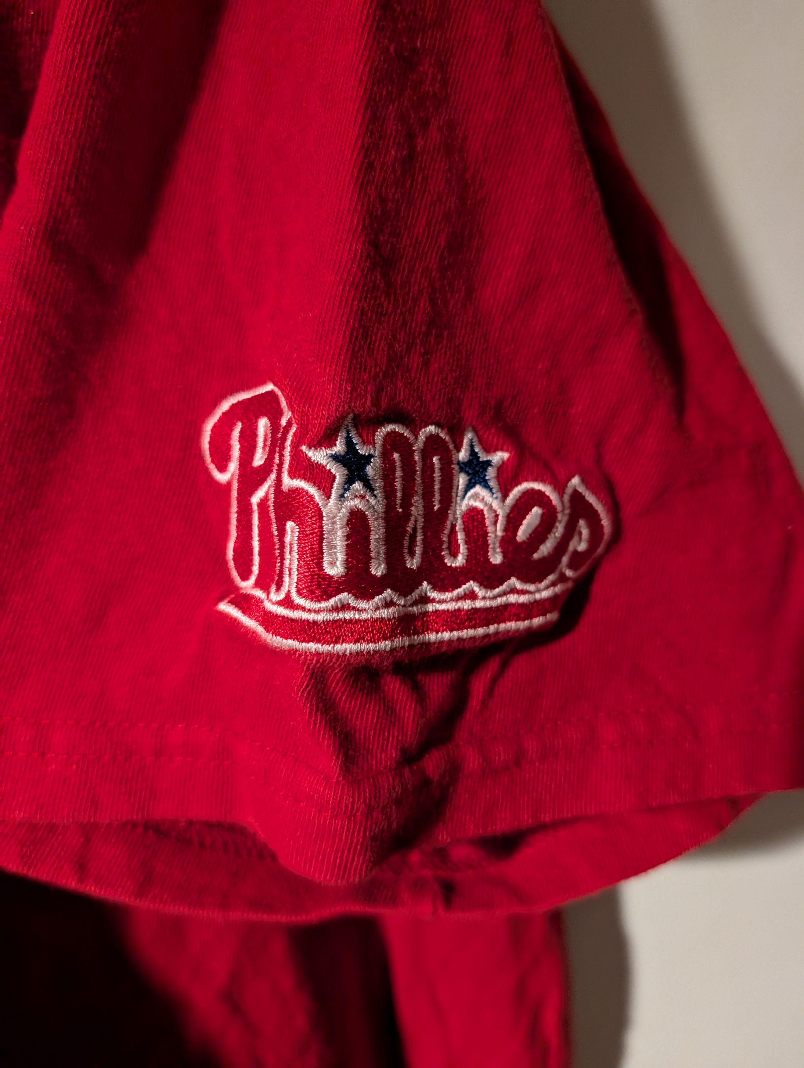 MLB Vintage Y2K Phillies MLB Baseball Nike Center Swoosh T-Shirt Size US XL / EU 56 / 4 - 6 Thumbnail