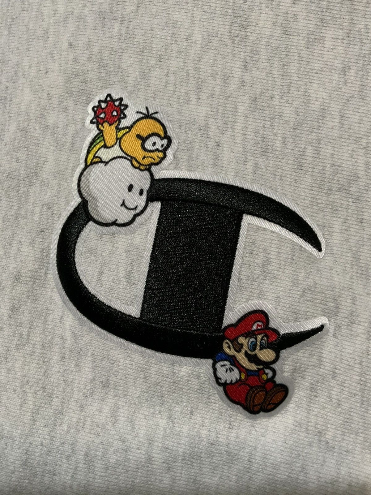 Champion × Nintendo Super Mario Bros Champion Reverse Weave Nintendo Sweatshirt Size US M / EU 48-50 / 2 - 10 Thumbnail