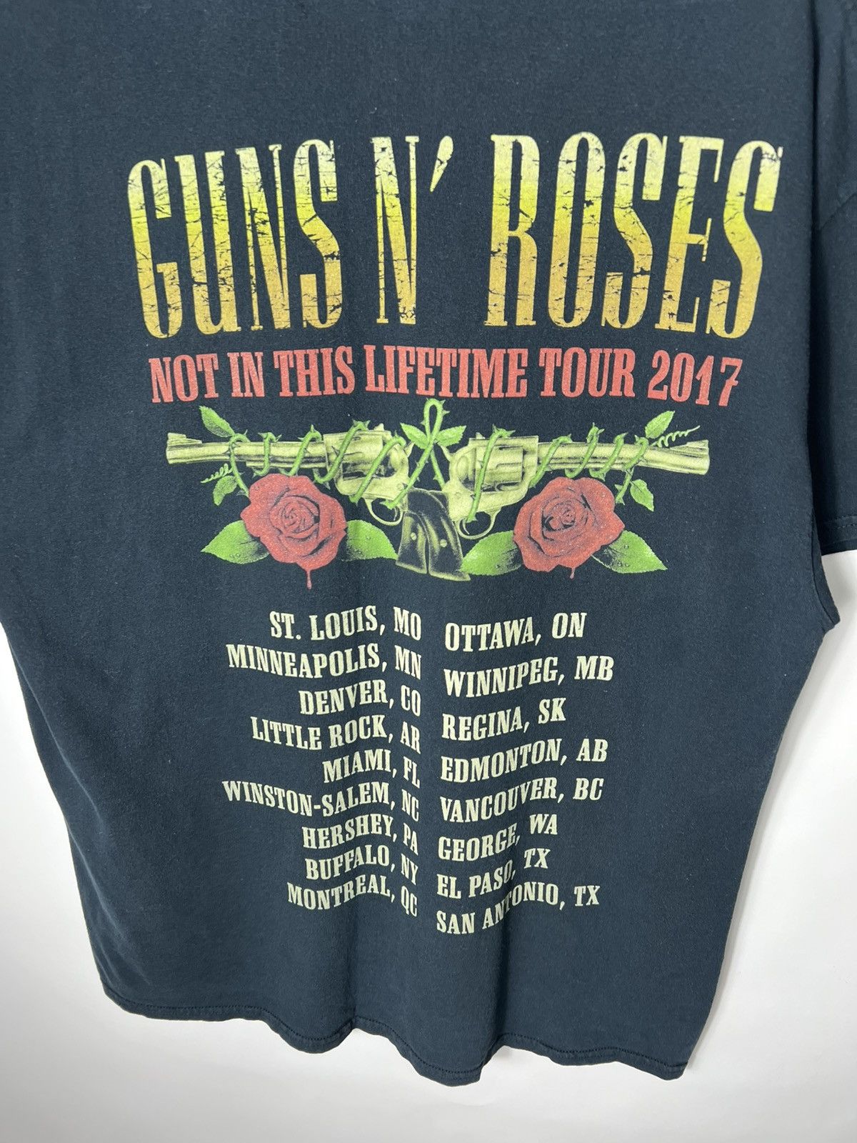 Guns N' Roses Vintage streetwear band rock tour Guns N Roses T-shirt Size US XL / EU 56 / 4 - 5 Thumbnail