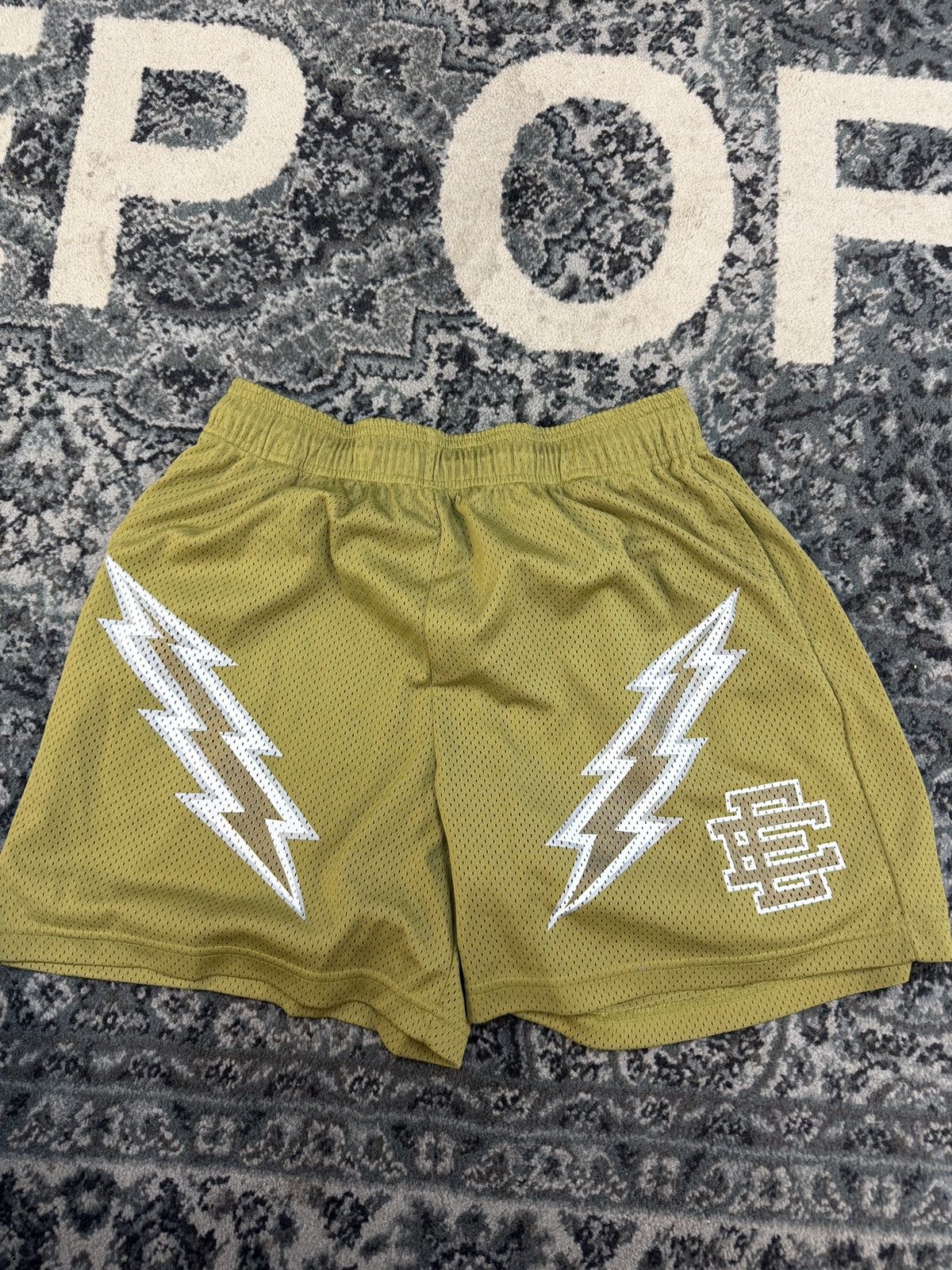 Eric Emanuel Eric Emanuel lightning olive extra large shorts Size US 36 / EU 52 - 1 Thumbnail