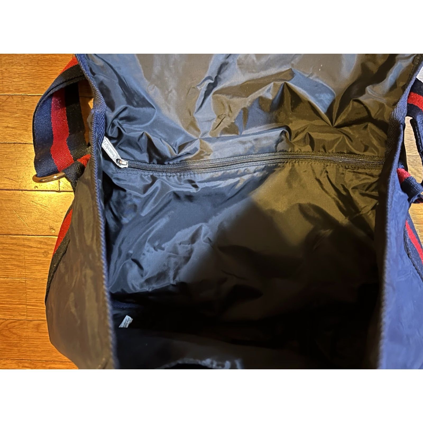 LeSportsac LeSportsac Women's Nylon Messenger Shoulder Bag Navy Red Buckles - Medium - Casual Travel - Nylon Lining Size ONE SIZE - 5 Thumbnail