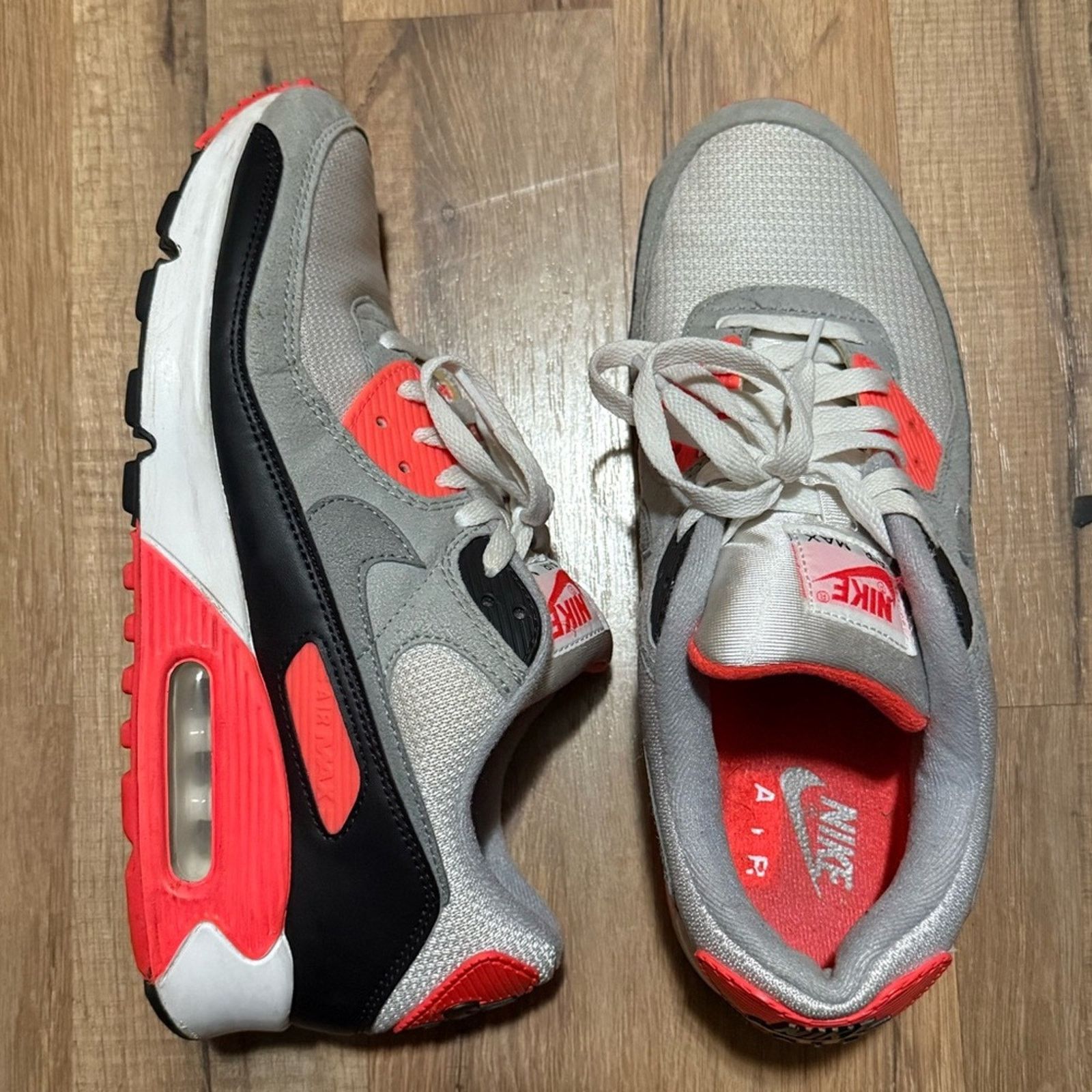 Nike Nike Air Max 90 Infrared Size US 10 / EU 43 - 2 Thumbnail