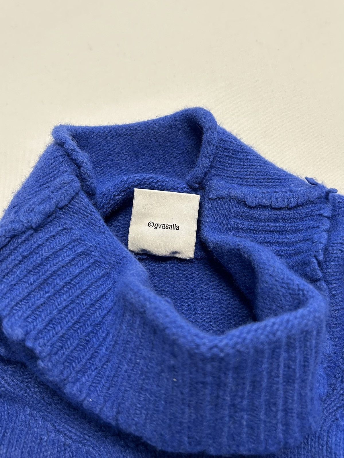 Vetements FW2021 distressed turtleneck knit blue Size US XS / EU 42 / 0 - 7 Thumbnail