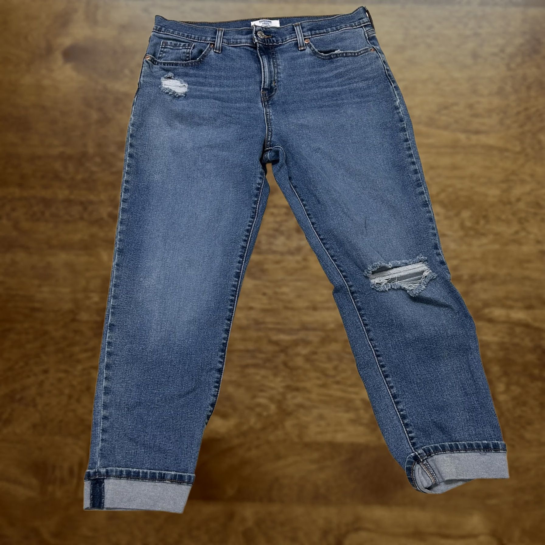 Denizen DENIZEN from Levi's Boyfriend Jeans Womens 8 29W Medium Wash Distressed Denim Size 30" / US 8 / IT 44 - 1 Thumbnail