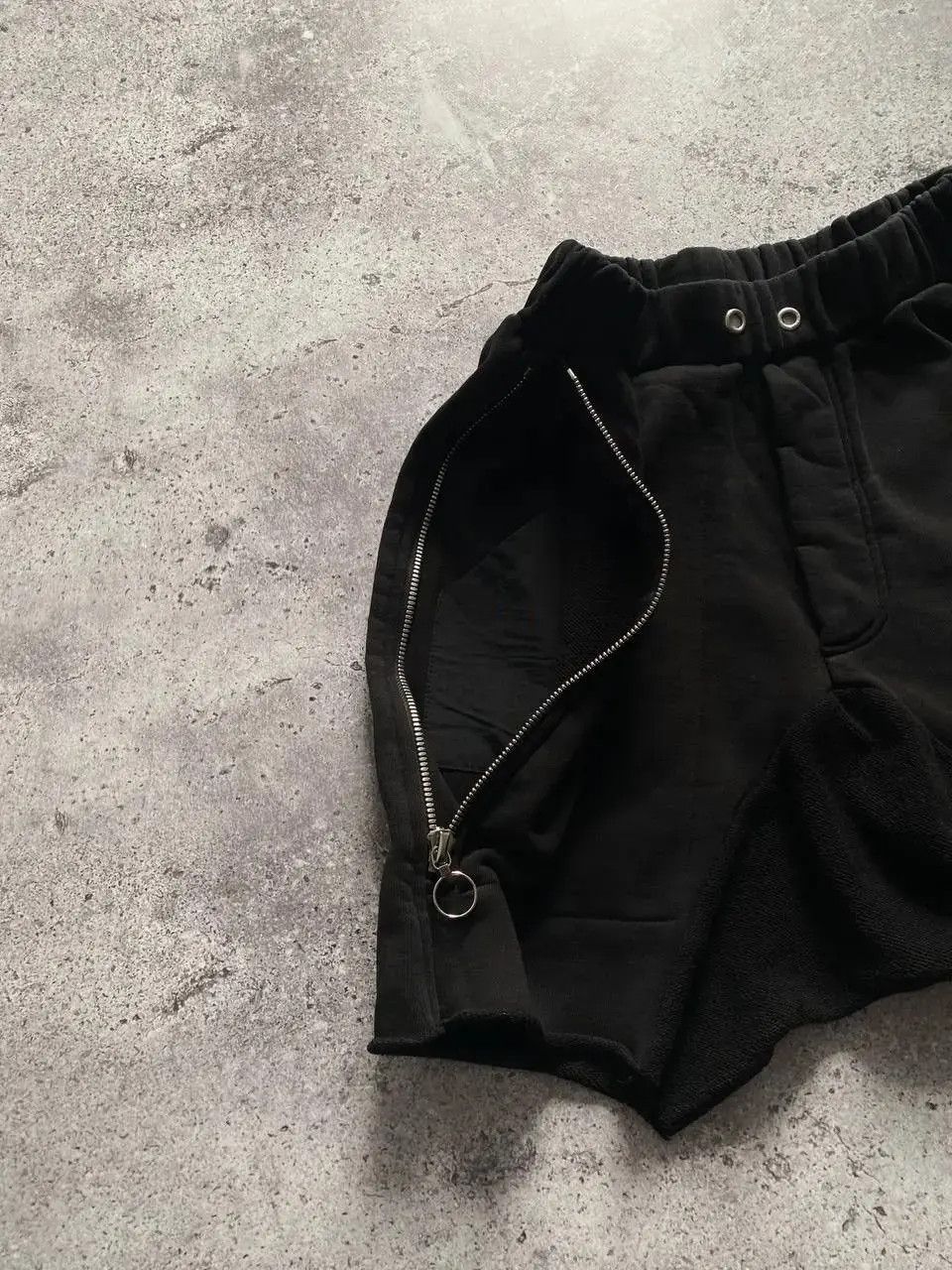 Mr. Completely MR. COMPLETELY ZIPPER SHORTS Size US 31 - 5 Thumbnail