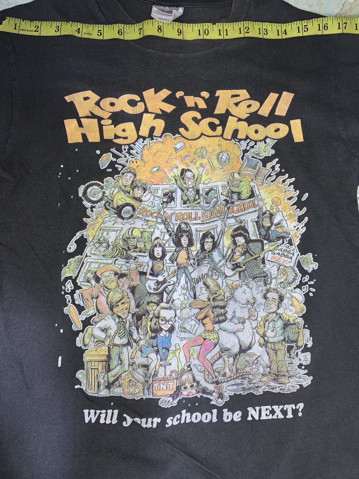 Vintage Vintage ROCK N ROLL HIGH SCHOOL T-shirt Movie Size US S / EU 44-46 / 1 - 11 Thumbnail