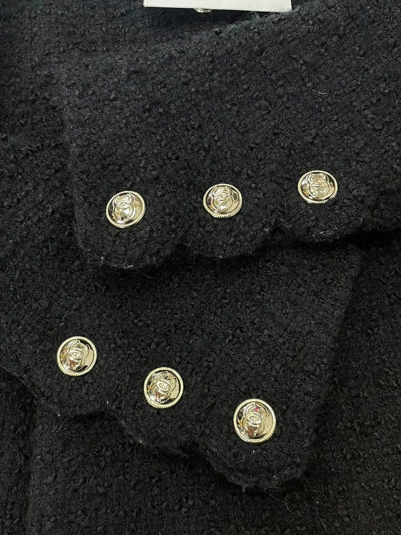 Chanel chanel Equestrian series wavy-edged black gold-buttoned ja Size XS / US 0-2 / IT 36-38 - 2 Thumbnail