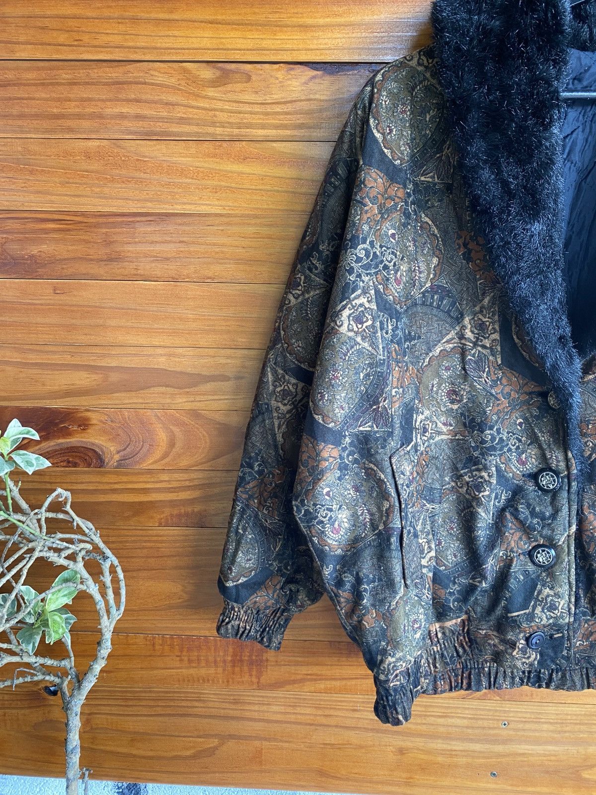 Vintage 1980s–1990s Baroque Pattern Bomber Jacket Faux Fur Collar Size L / US 10 / IT 46 - 7 Thumbnail