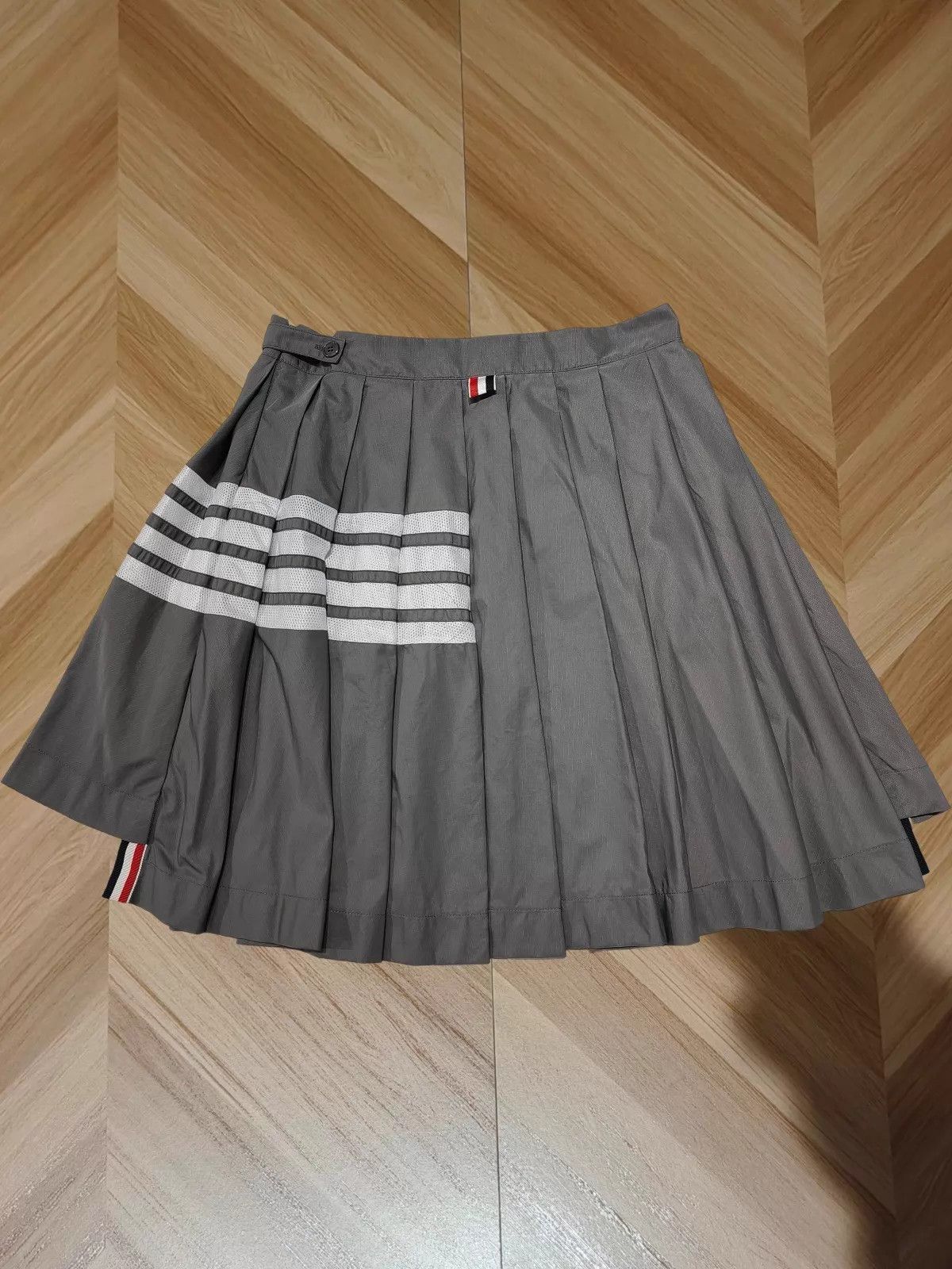 Thom Browne Thom Browne Classic Gray Pleated Skirt Size 2 99 New Size 26" / US 2 / IT 38 - 2 Thumbnail