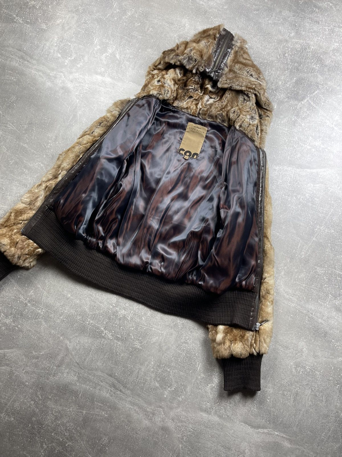 20471120 × Japanese Brand Archives Japanese Real Fur Fluffy Hooded Zipper Jacket Sz M Size M / US 6-8 / IT 42-44 - 9 Thumbnail