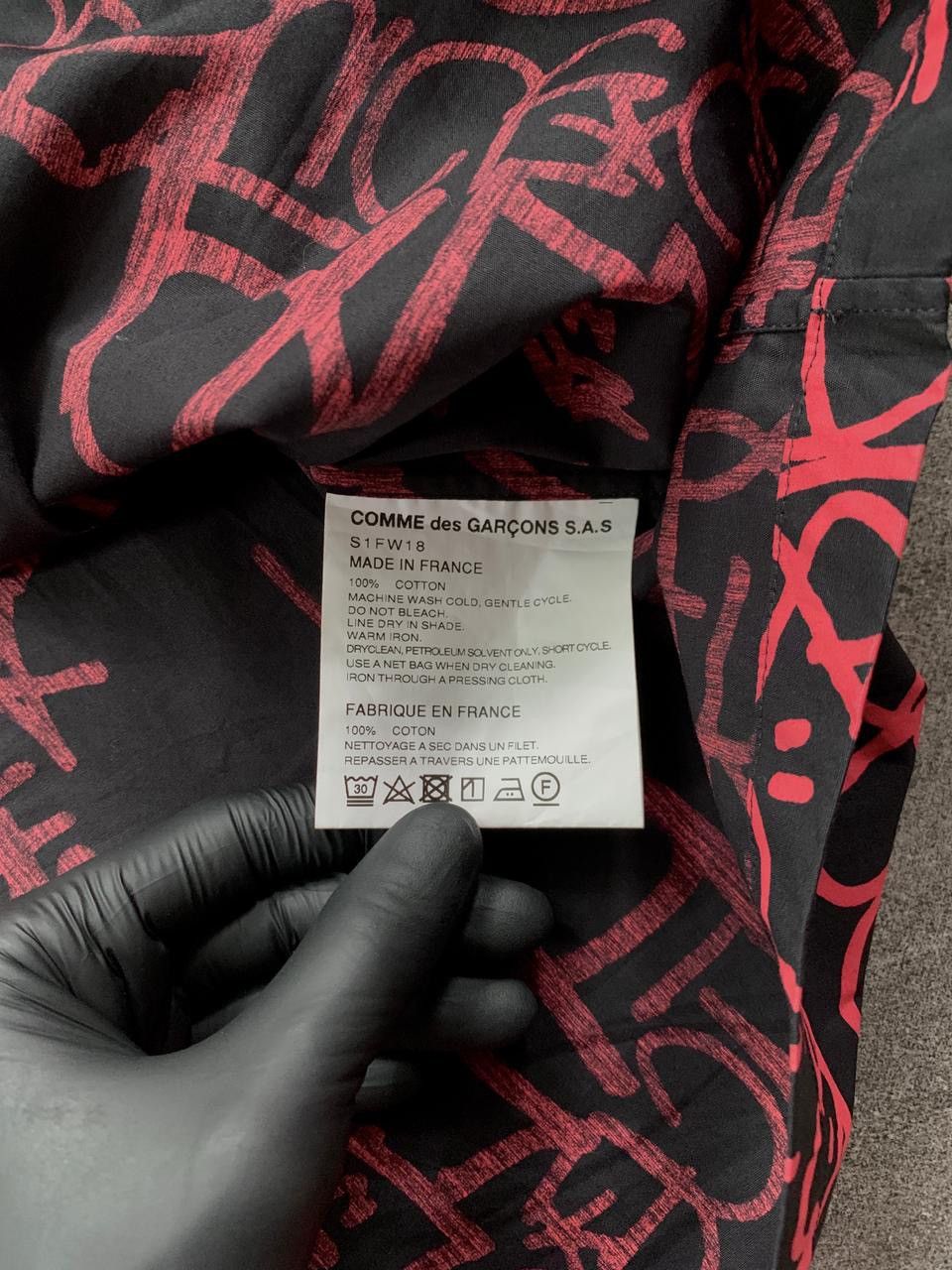 Supreme FREE TAX! Comme des Garcons Collabs Graffiti Zip Shirt Size US XL / EU 56 / 4 - 8 Thumbnail