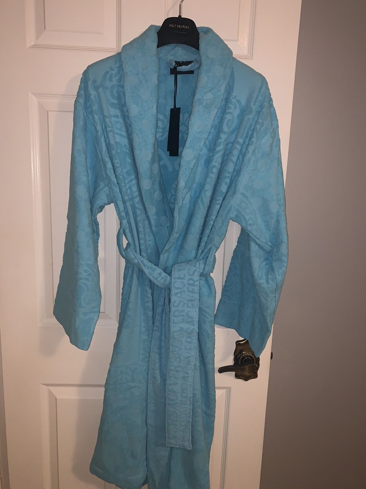 100% AUTHENTIC MENS UNISEX MEDUSA LUXURY ROBE SIZE MEDIUM