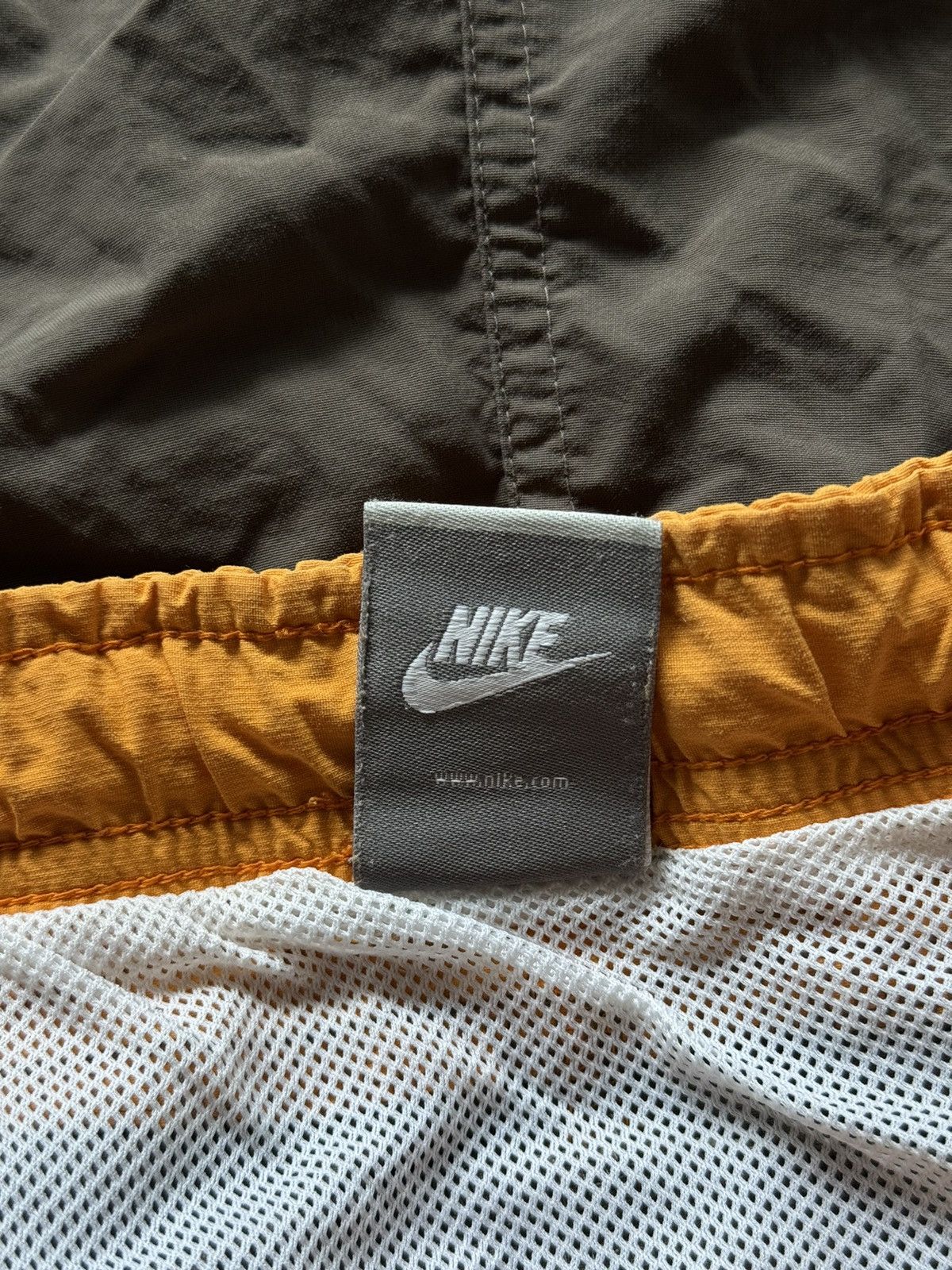 Nike Nike 2000s vintage cargo shorts Y2K Size US 34 / EU 50 - 8 Thumbnail