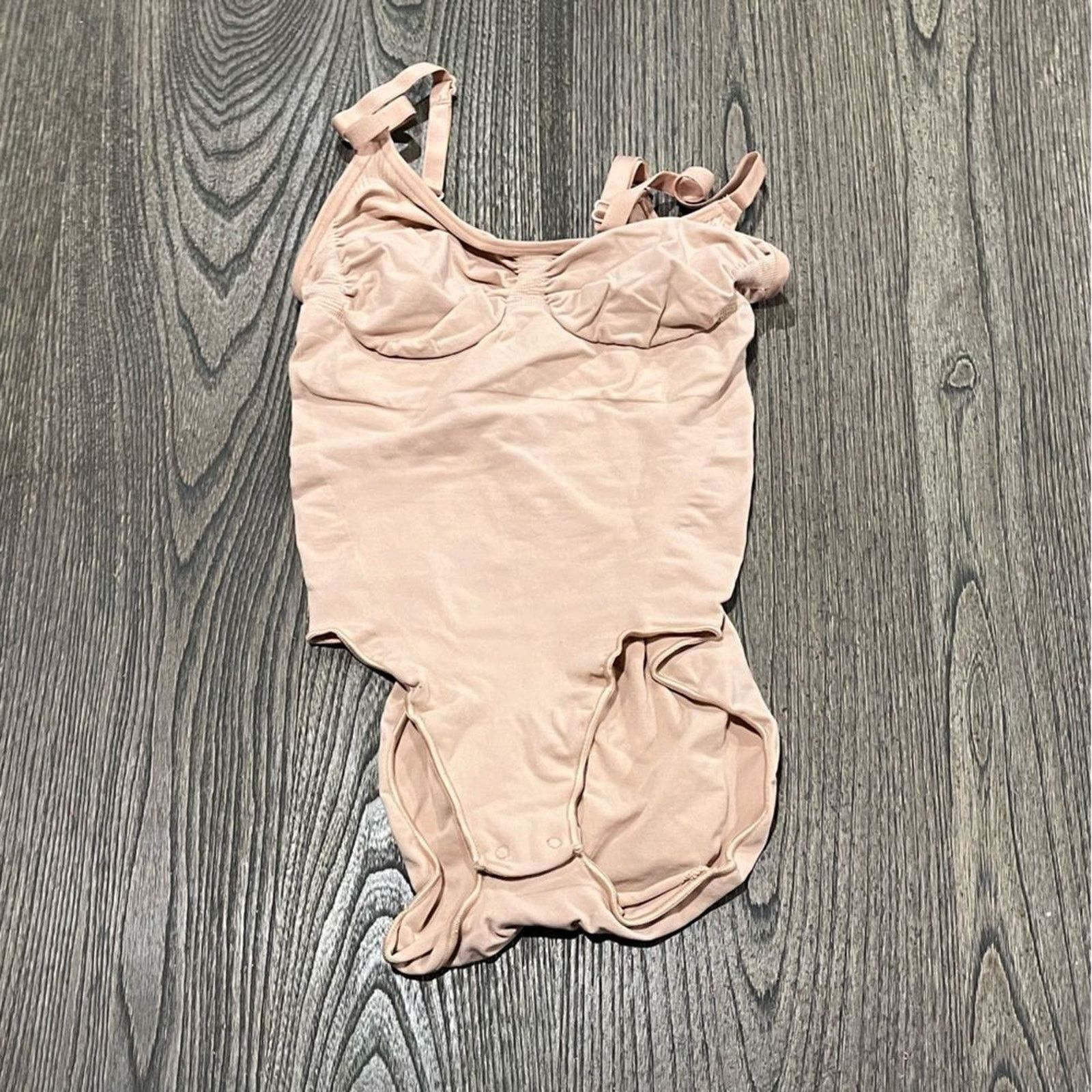 SKIMS NWOT Skims Sculpting Bodysuit - Size 2X/3X Size XXL / US 16-18 / IT 52-54 - 1 Thumbnail