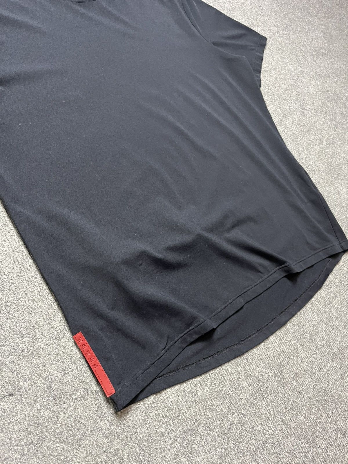 Prada Prada red tag t-shirt Size US XL / EU 56 / 4 - 6 Thumbnail