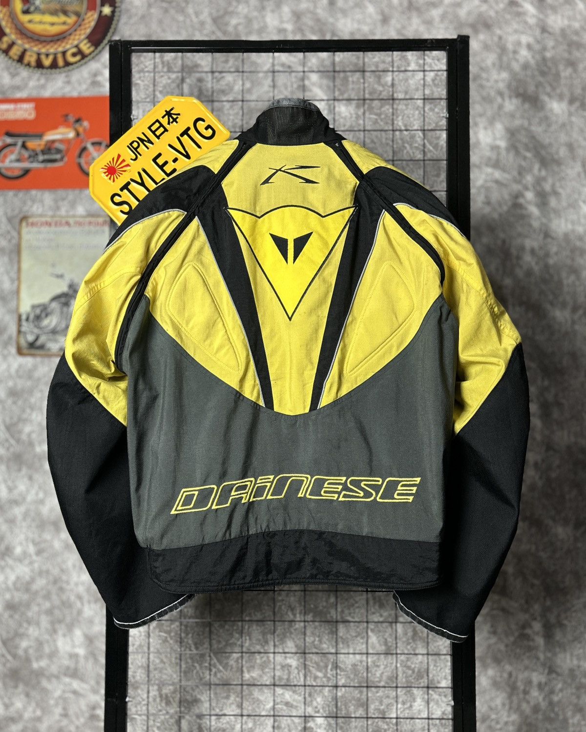 Dainese Dainese italy 90s Vintage Racing Jacket vale yellow 46 rossi Size US M / EU 48-50 / 2 - 10 Thumbnail