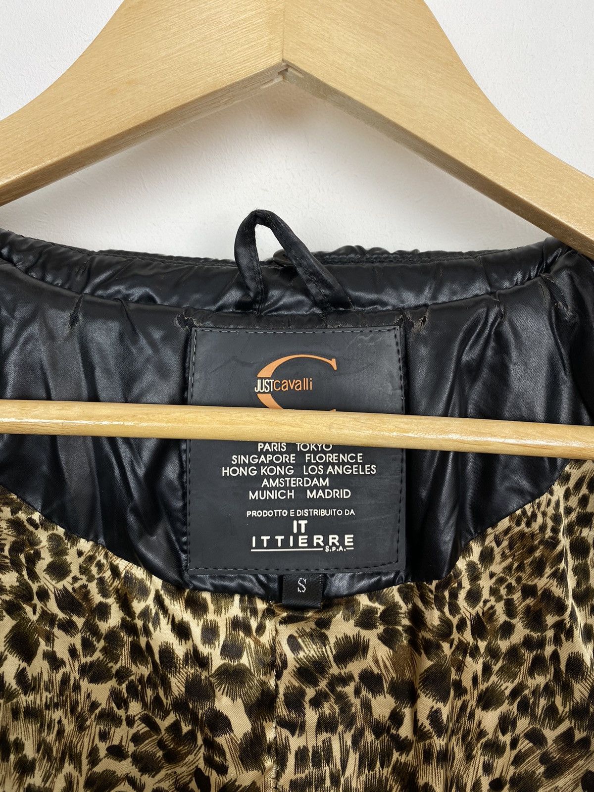 Just Cavalli Vintage Just Cavalli Multi Zip Puffer Biker Jacket Leopard Size S / US 4 / IT 40 - 12 Thumbnail