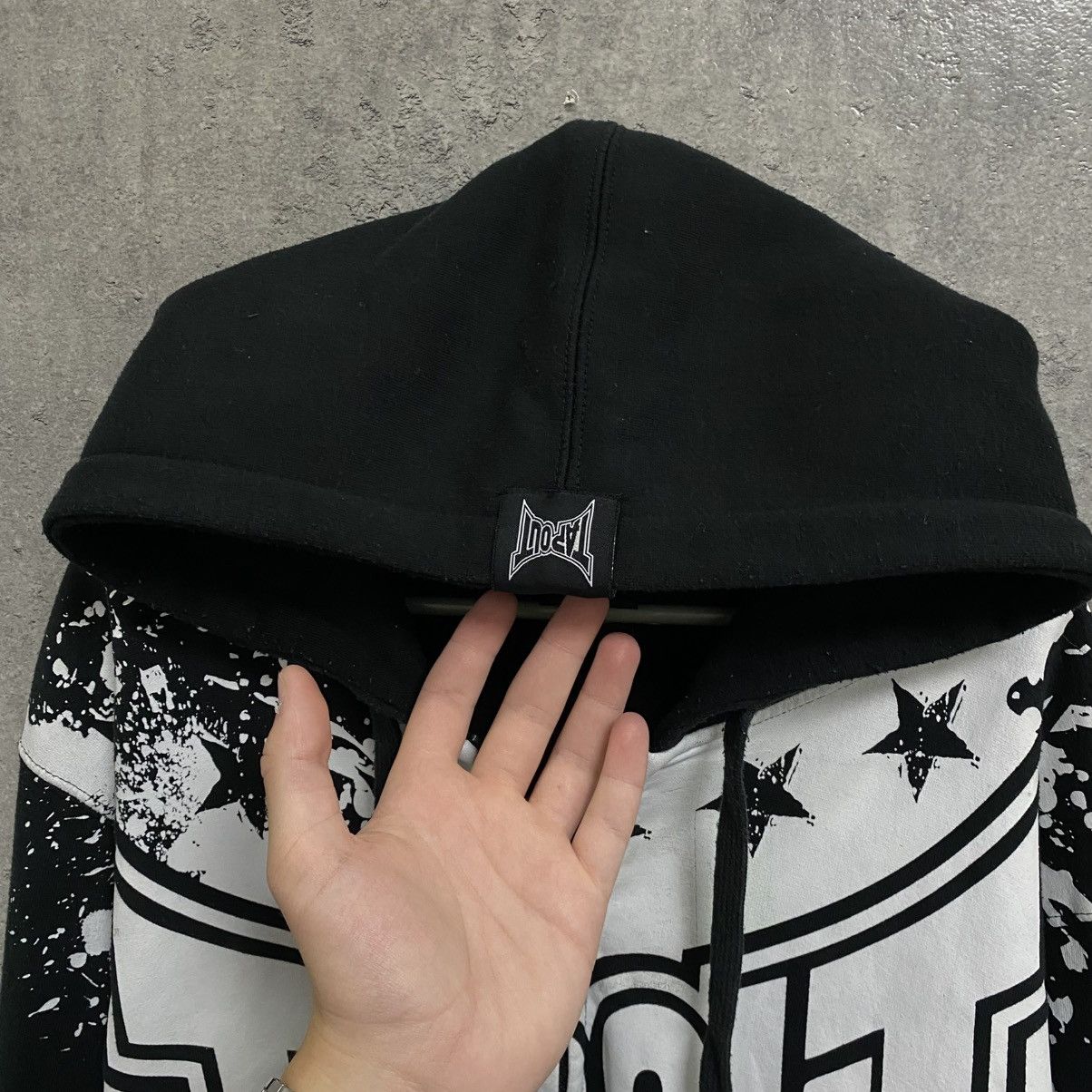 Tapout Tapout Zip Up Hoodie Vintage Big Logo Y2K style Size US L / EU 52-54 / 3 - 6 Thumbnail