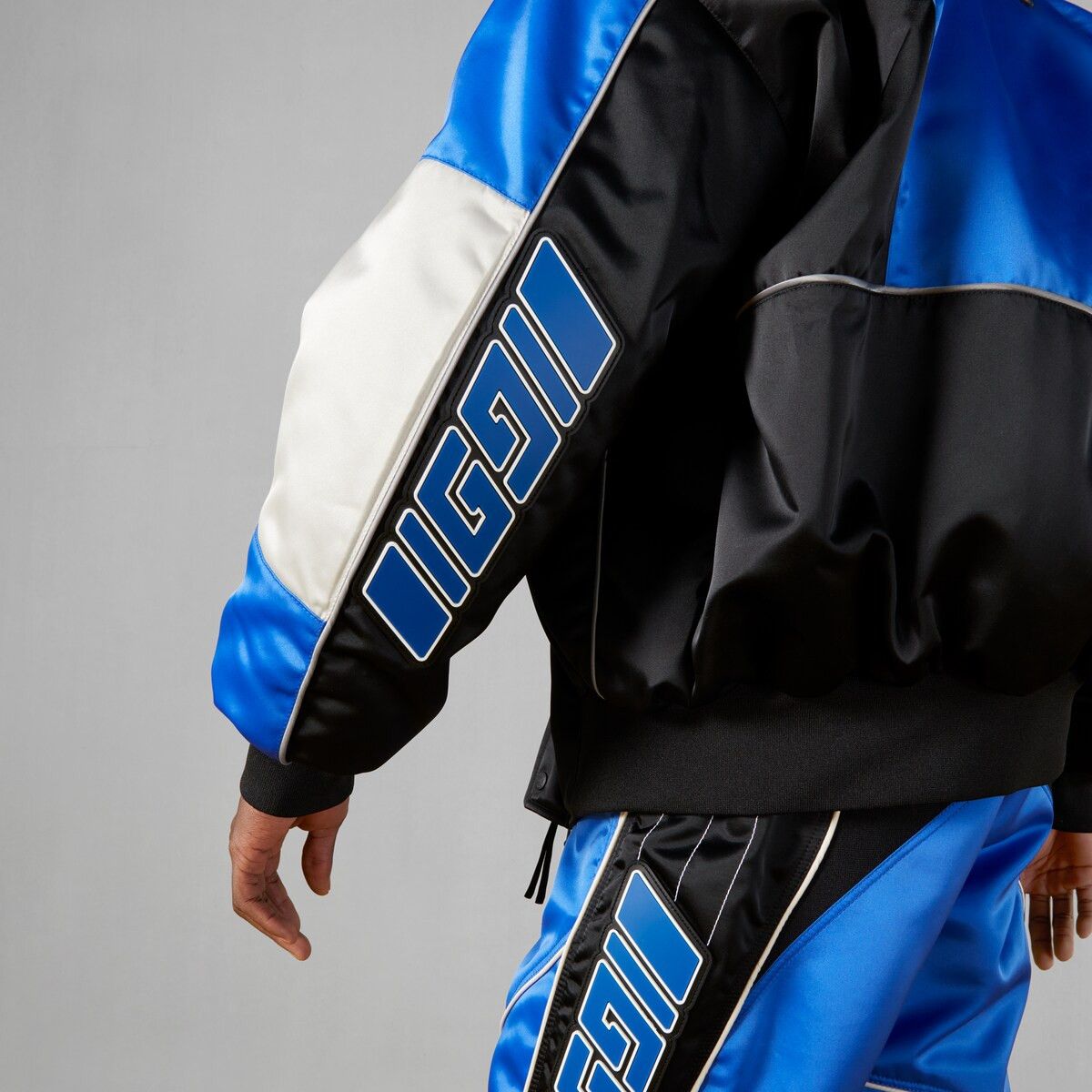 Gucci 48 M Gucci Nylon Satin Down Jacket Puffer Black Blue White Size US M / EU 48-50 / 2 - 5 Thumbnail