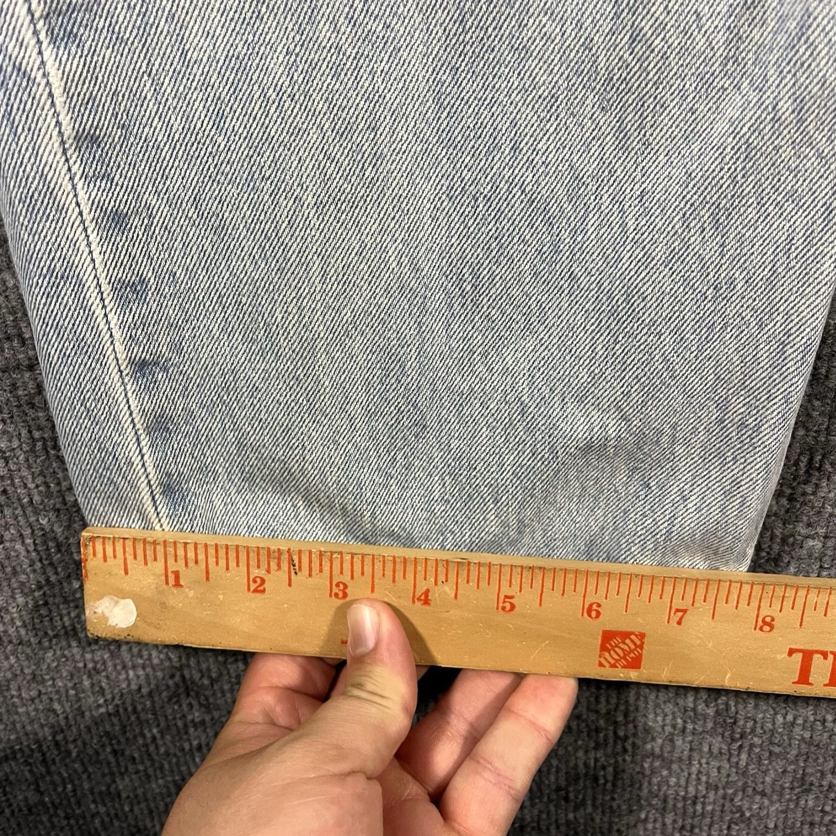 Levi's VINTAGE Levi's 501 Jeans USA 36x30 Light Wash 1998 1997 90s Distressed? No Fest? (But must only use original words) Size US 36 / EU 52 - 4 Thumbnail