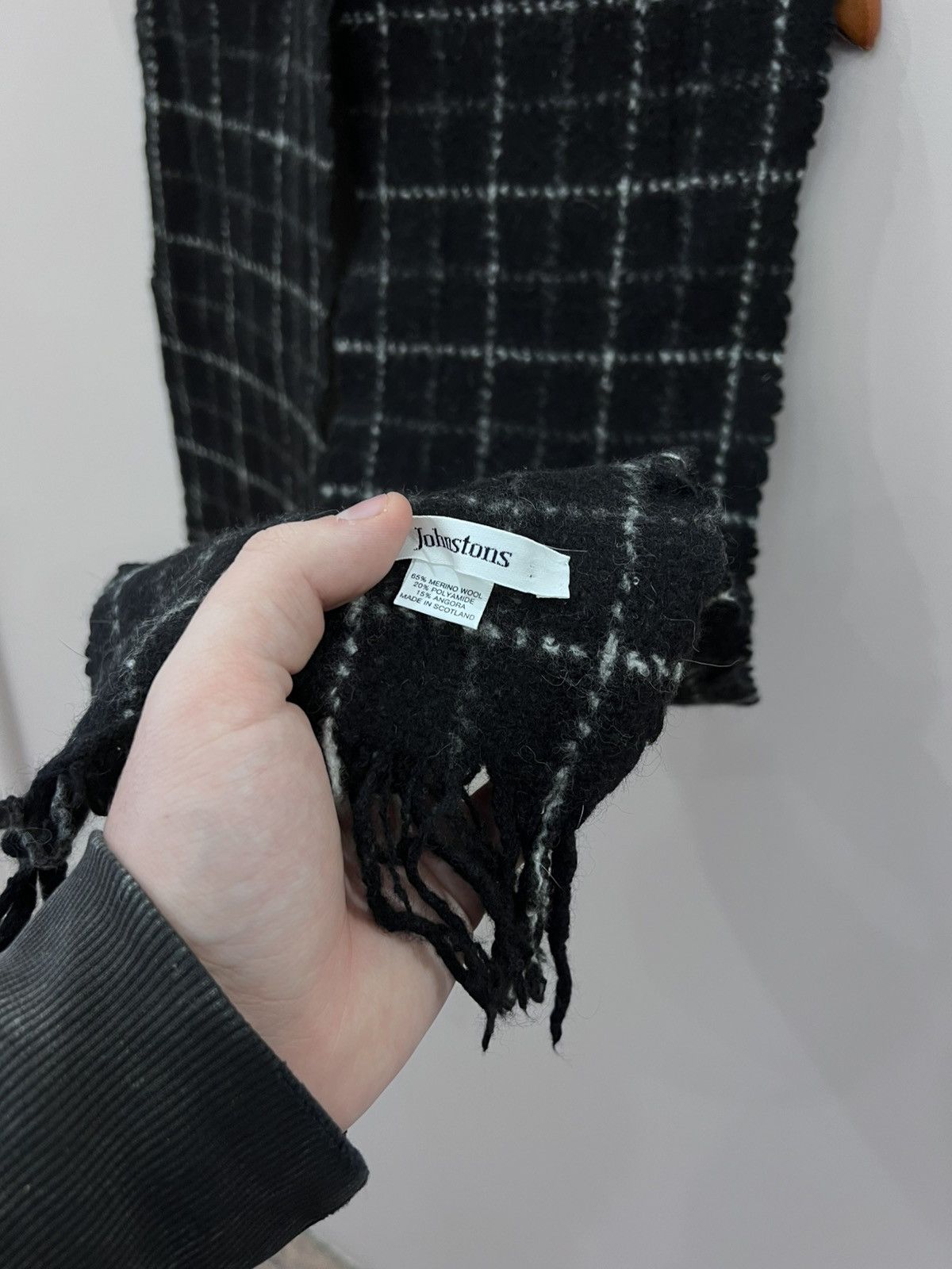 Johnstons Of Elgin VERY RARE wool scarf Johnstons of Elgin scotland Size ONE SIZE - 4 Thumbnail