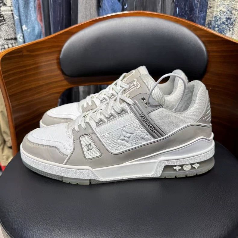 Louis Vuitton Louis Vuitton LV Trainer Sneakers Gray and White Colorway- Size US 8 / EU 41 - 6 Thumbnail