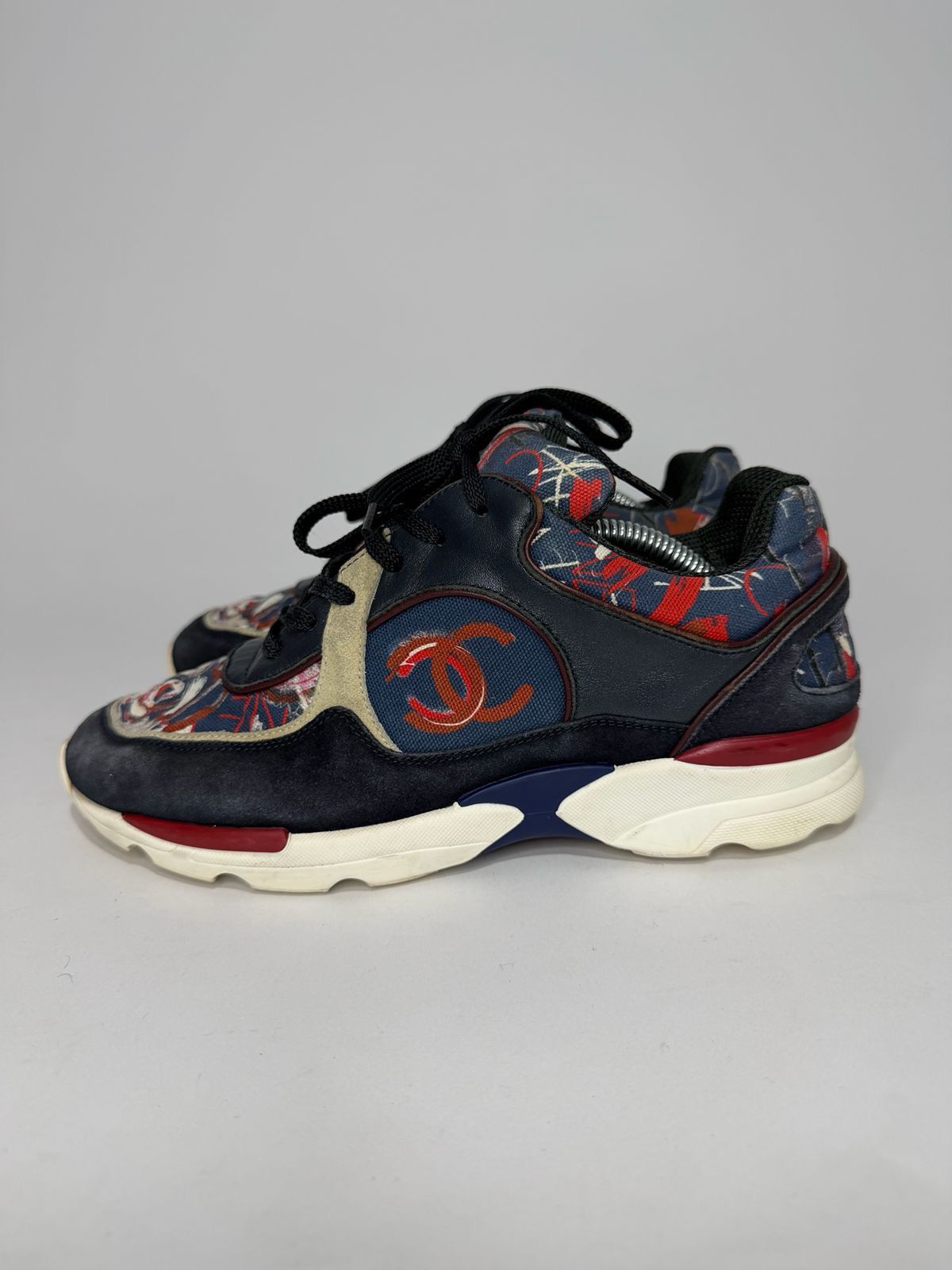 Chanel Chanel Multicolor Canvas Suede Heart Low Top Sneakers EU38 Size US 8 / IT 38 - 4 Thumbnail