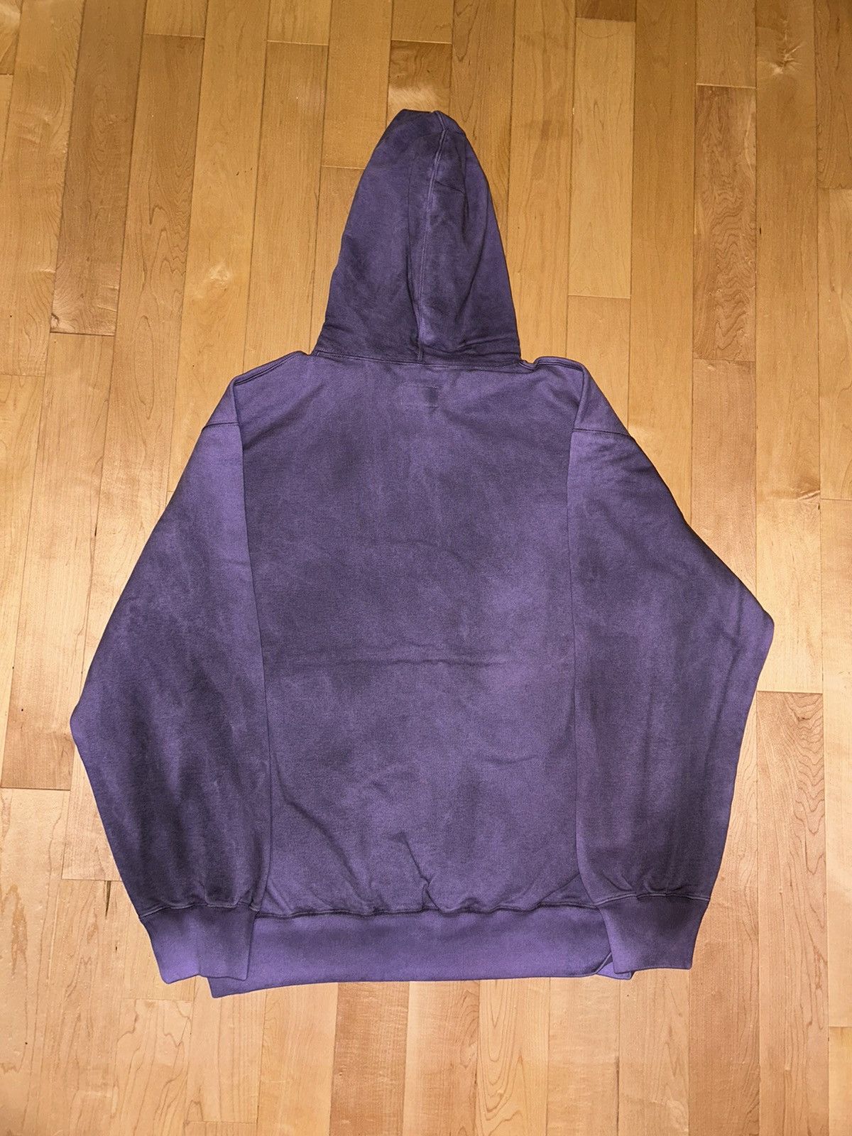 Supreme Violet Supreme Spray Hooded Sweatshirt Size US XL / EU 56 / 4 - 2 Thumbnail