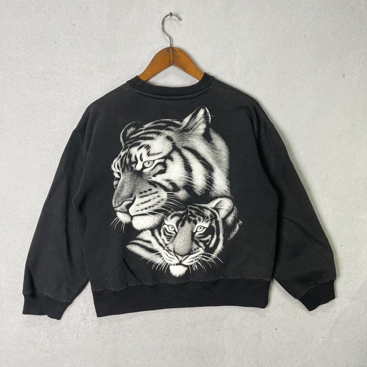 Vintage Vintage Tiger Graphic Crewneck Sweatshirt Double Sided Print Size US M / EU 48-50 / 2 - 7 Thumbnail