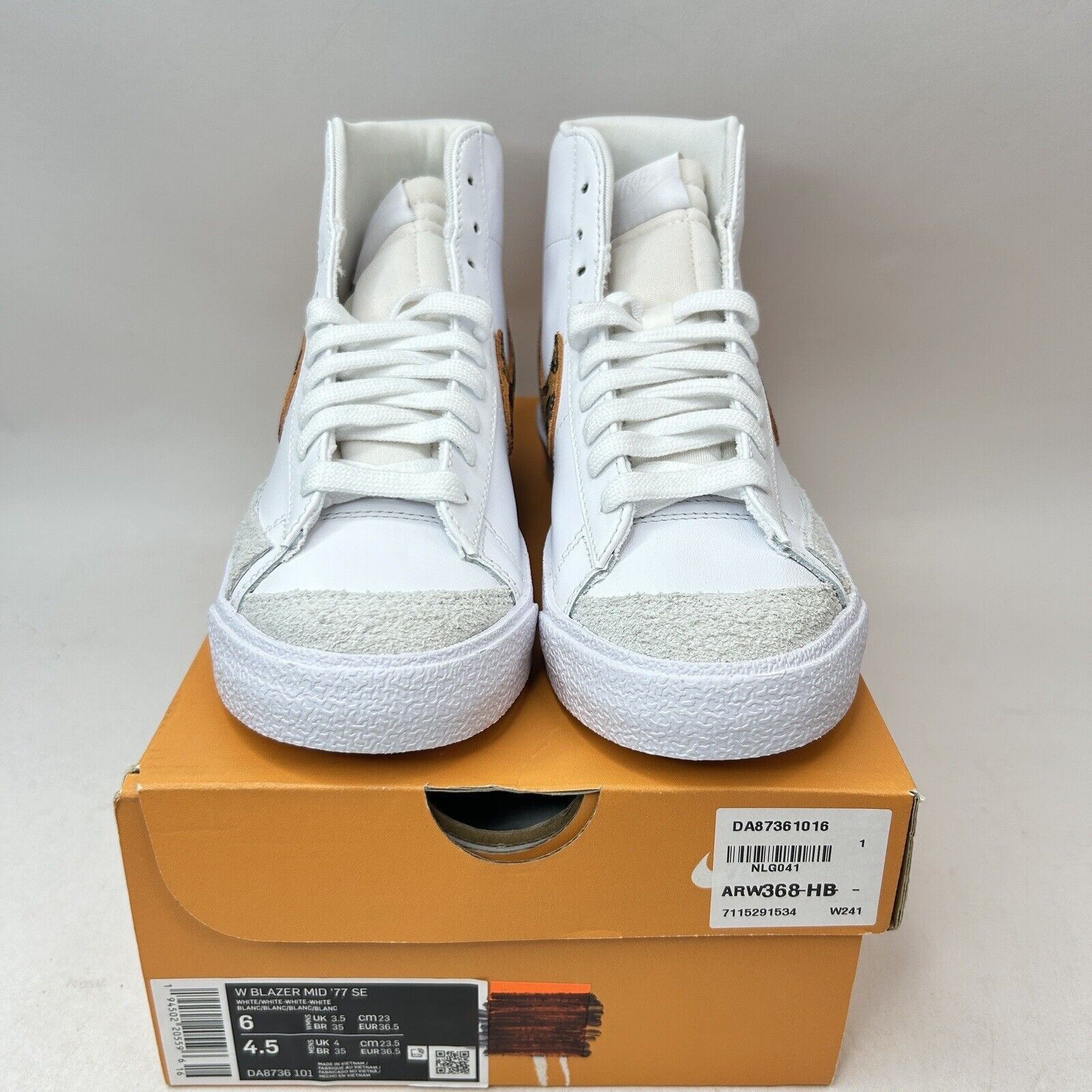 Nike Nike Blazer Mid ‘77 SE WMNS “Leopard” 2024 Size US 6 / IT 36 - 2 Thumbnail
