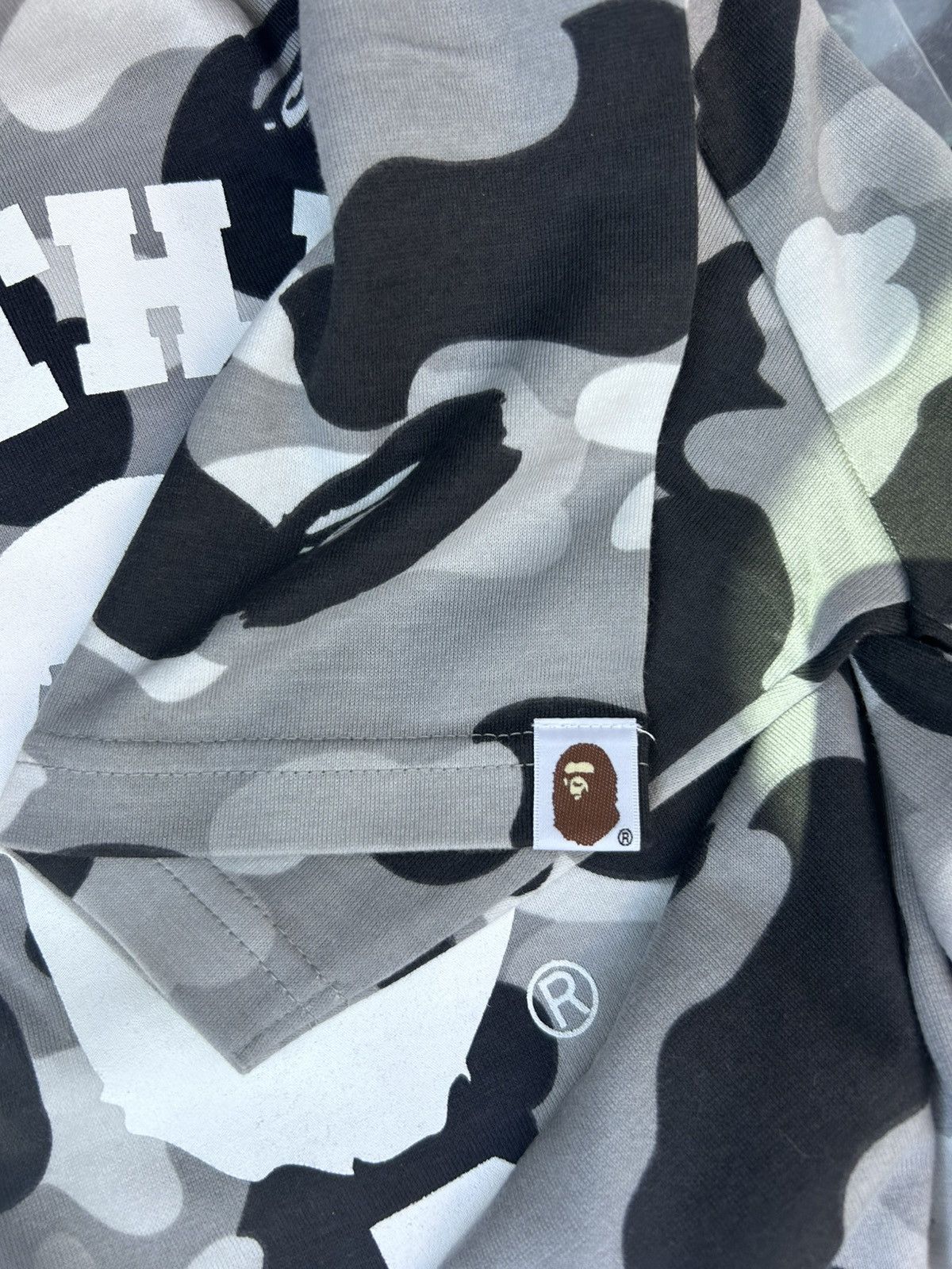 Bape Bape college grey full camo Size US L / EU 52-54 / 3 - 5 Thumbnail