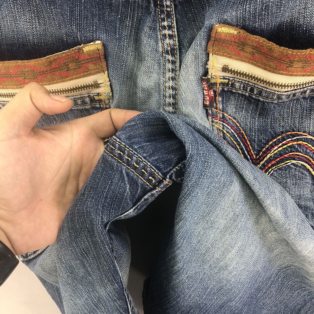Edwin Vintage 2000s Distressed Edwin Navajo Short Pants Size US 37 - 15 Thumbnail